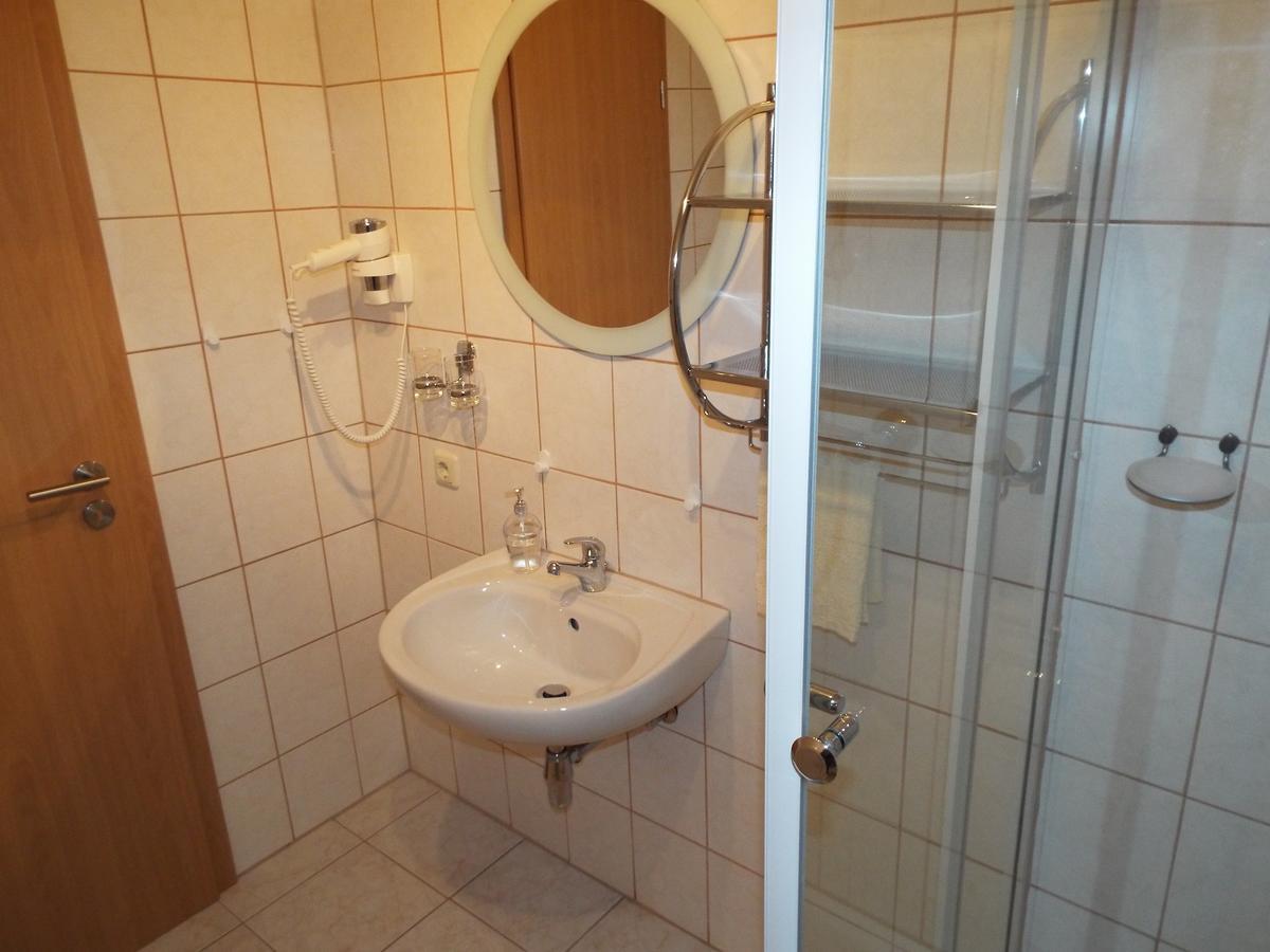Hotel Garni Zum Reinhardswald Gewissenruh Szoba fotó
