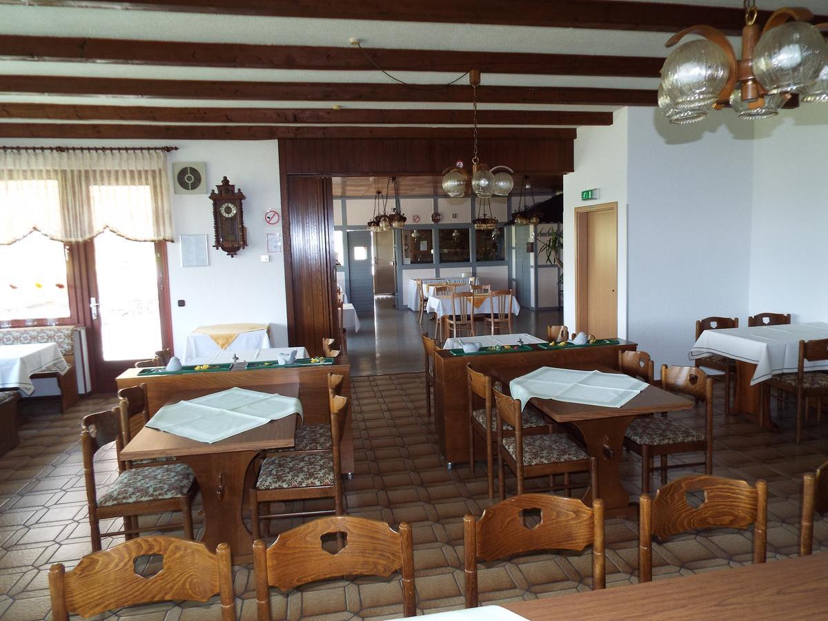 Hotel Garni Zum Reinhardswald Gewissenruh Kültér fotó